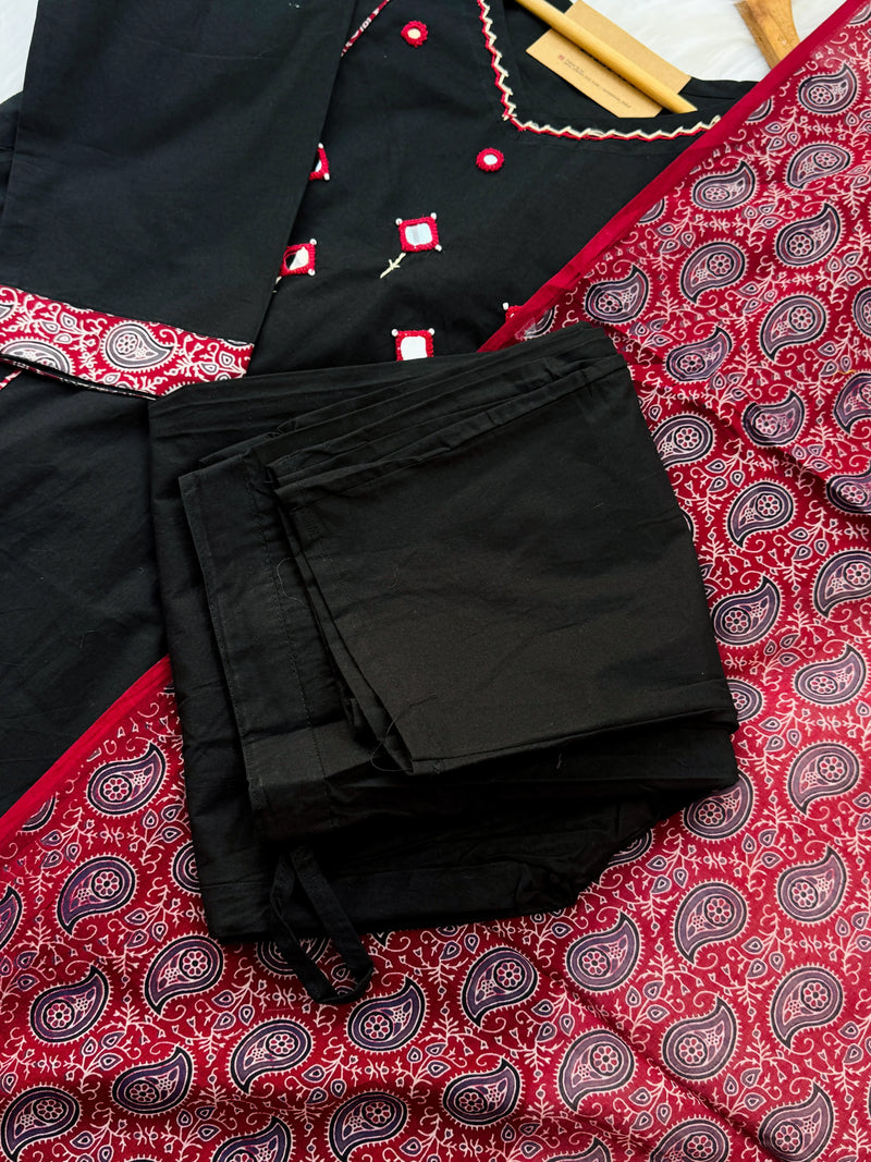 Pure Cotton Mirror Work Kurti Set – Top, Bottom & Dupatta