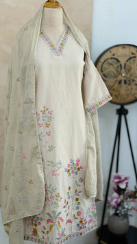 ✨ Cotton Embroidered V-Neck Kurti Set ✨