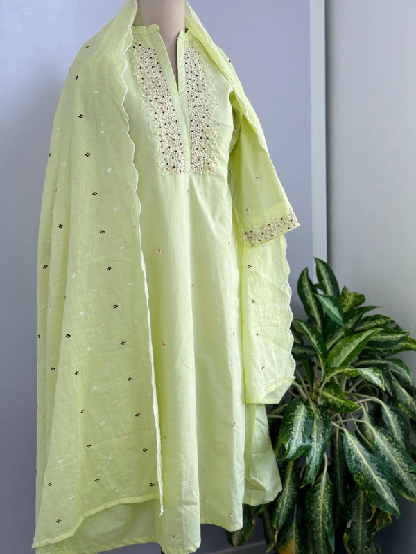 Premium Mul Cotton Handwork Kurti Set – French Knot Detailing