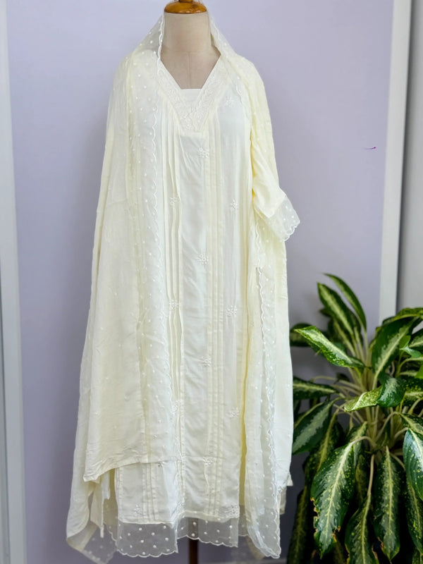 Mul Cotton V-Neck A-Line Kurti Set with Slits – Elegant Comfort Wear