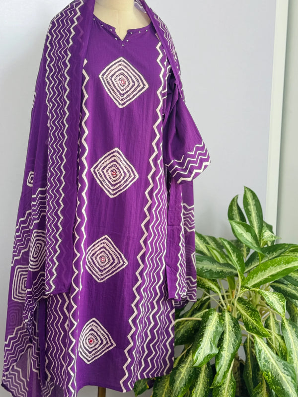 Pure Cotton Hand Detailed Kurti Set – Elegant & Comfortable Daily Ethnic Wear