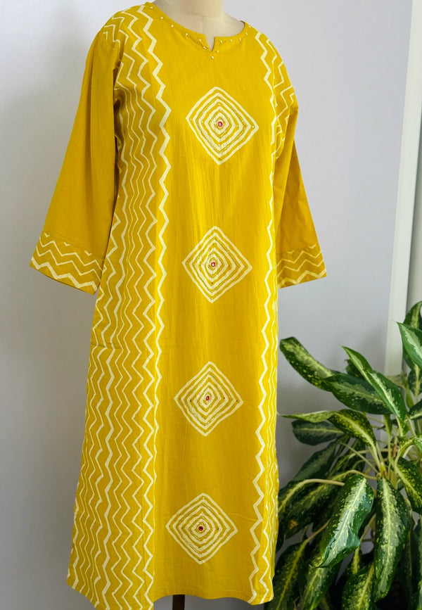 Pure Cotton Hand Detailed Kurti Set – Elegant & Comfortable Daily Ethnic Wear